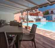 Others 5 Relaxing Cristal Blu Studio Sleeps 4 Num1493