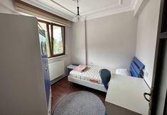 Others 5 Peaceful Villa With Perfect View in the City Center