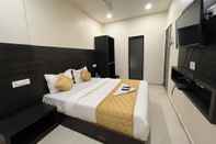 อื่นๆ Hotel Wind Flower Regency - Near Kokilaben Hospital