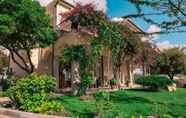 Others 4 The Fantastic Residenza Badus Studio Sleeps 2 Num0829