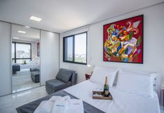 Others 4 Duplex em Pinheiros com piscina e AC