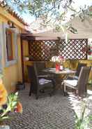 Imej utama Charming Cottage With 2 Bedrooms in a Seaside Village