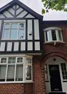 Primary image Lovely 4-bed House in Nottingham- Mapperly Park