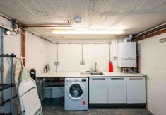 Others 4 Immaculate 1-bed House in London