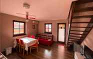 Others 4 Lovely 2-bedroom House in Terme Catez