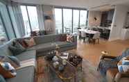 Others 5 Beautiful 2-bed Apartment in London