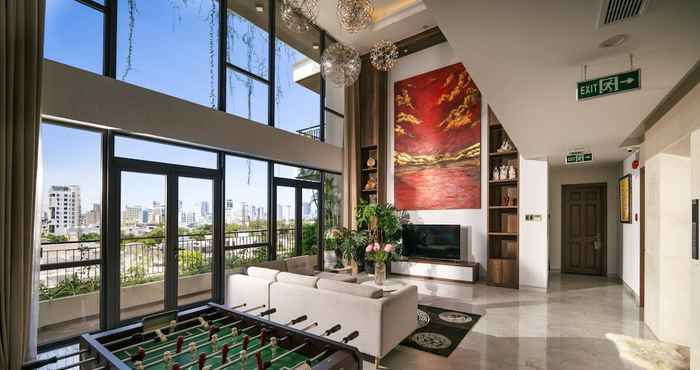 Others Luxury Duplex Penthouse With Pool Foosball