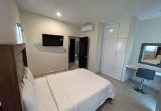 其他 4 Suites Rubi