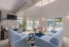Others 2 4BR 4BA Villa w Private Pool Eagle Palm Beach
