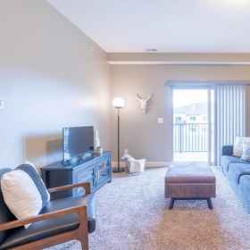 Room 1 Wifi Balcony Garage Pool Gym More, Jordan Creek Town Center Hotels