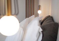 기타 4 Mythodea Athens Suites
