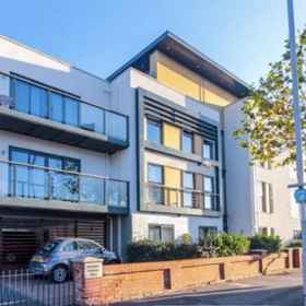 Primary image 1 Charming 2-bed Apartment in Christchurch, Burton Hotels