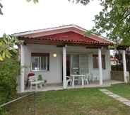 Others 6 Two-bedroom Villa in a Quiet Area Next to the sea - By Beahost Rentals