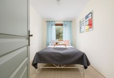 Others 4 Apartment Mondrian by Renters