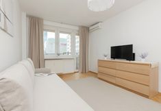 Lain-lain 4 Apartment Chmielna 100 by Renters