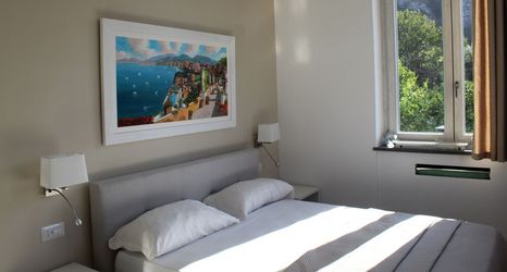 Others 2 Villa Emanuel White