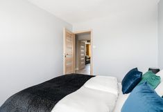 Others 3 Apartment Studzienna 3 by Renters