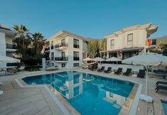 Khác 5 Marla Suite Hotel