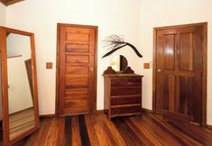 Others 7 PUR Private Suites