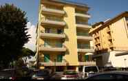 Others 7 Two-bedroom Apartment With Terrace, Very Close to the sea - By Beahost Rentals
