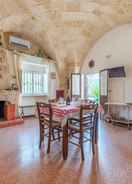 Primary image Carbone Country House Oria