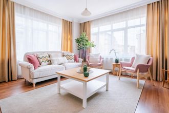 Lainnya 4 Charming Oasis w Balcony 5 min to Bull Statue