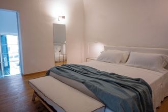 อื่นๆ 4 Palazzo Console