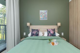 Khác 4 Shellter Suita Flora by Renters Prestige