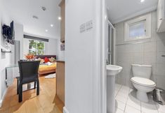 Others 7 Serviced Studio Flat in Paddington London W2