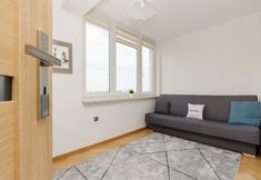 Others 2 Wspólna 41 by Renters