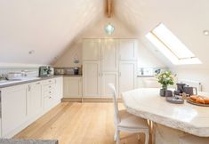 Others 7 Potters Barn