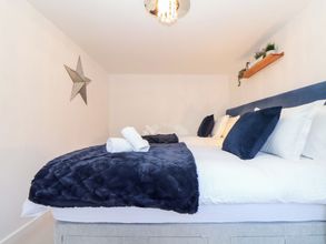 Others 4 Potters Barn