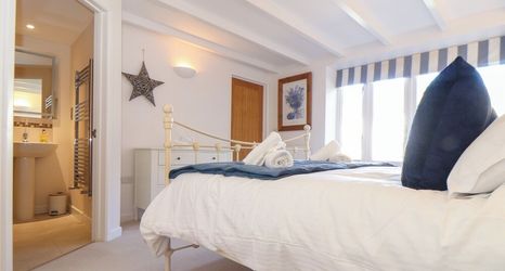 Others 2 Potters Barn