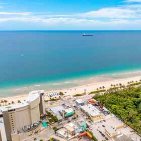 Primary image 1 Purple Pelican by Opus (Suite 3), Hotel Hugh Taylor Birch State Park