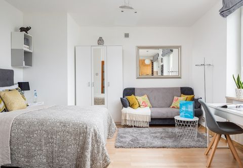 Lainnya Studio Al. Wyzwolenia 10 by Renters