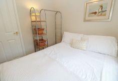 Lainnya 4 Albert's Den