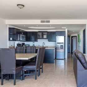 Primary image 1 Amazing Location Close to it all Great Price, Sonora Hotels