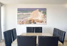 Others 7 Amazing Location Close to it all Great Price