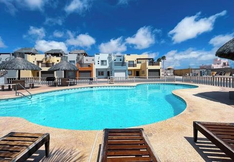 其他 Gated 2BR Apartment Near Sandy Beach