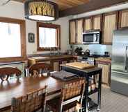 Others 6 Cabin Close to Hiking Trails and ski Resorts