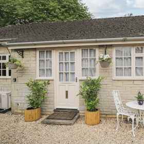 Primary image 1 パドック コテージ, シーグリー ホテル