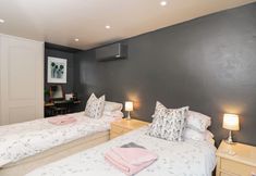 Others 3 Well Cottage