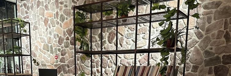 Lain-lain hotel shoshana