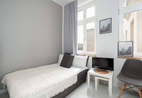 Others Studio Gasiorowskich8 by Renters