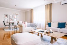 Others Chic Flat w Balcony 5 min to Cevahir Mall in Sisli