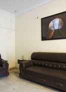 Lobby iROOMZ Grand Aarvi Suites