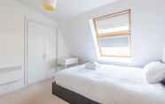 Others 4 Contemporary 2BD Flat - 2 Mins to Clapham Common!