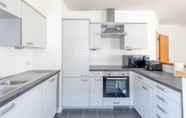 Others 5 Contemporary 2BD Flat - 2 Mins to Clapham Common!