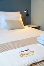 其他 4 In The Middle Hotel