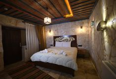 Others 4 Stone Owl Hotel